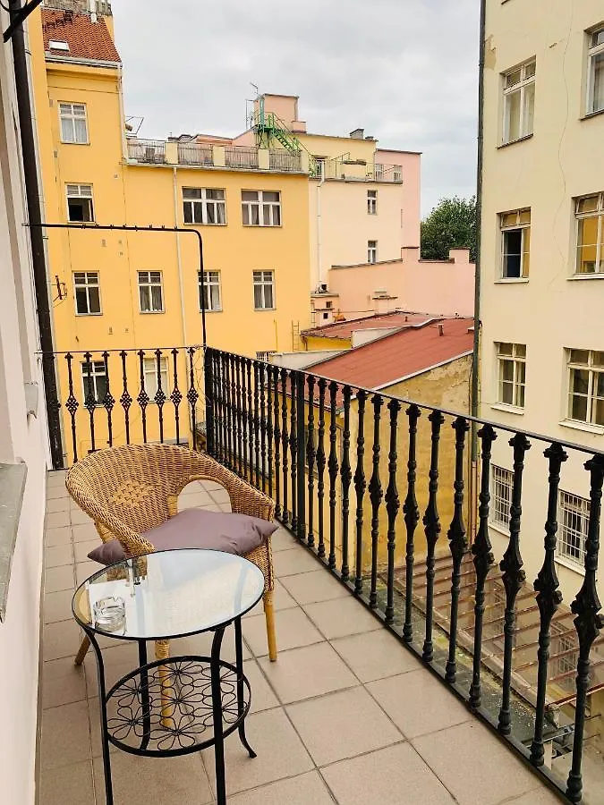 Domus Apartments Praga